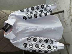 Сорочка в стилі вишиванки