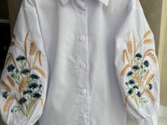 Сорочка в стилі вишиванки