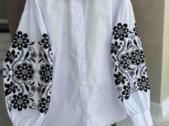 Сорочка в стилі вишиванки