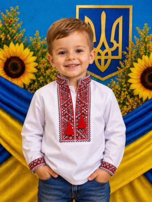 Класична червона вишивка садочок Класична червона вишивка садочок